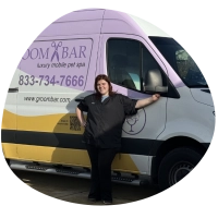 Hayley, Groombar Chicago groomer